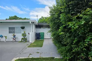 10220 SW 164th St, Miami, FL 33157 - Photo 13
