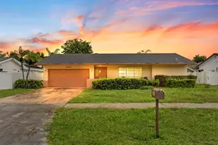 2862 SW 13th Ct, Deerfield Beach, FL 33442 - Photo 1