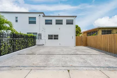 590 SW 23rd Ave, Miami, FL 33135 - Photo 7