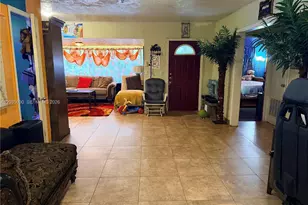 1068 NW 34th St, Miami, FL 33127 - Photo 13