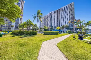 18151 NE 31st Ct, Aventura, FL 33160 - Photo 51