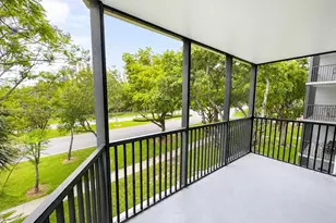3301 N Country Club Dr, Aventura, FL 33180 - Photo 13