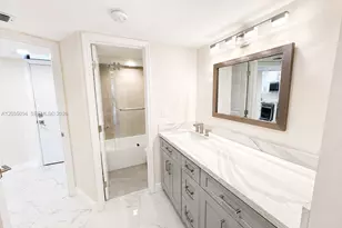 3301 N Country Club Dr, Aventura, FL 33180 - Photo 7