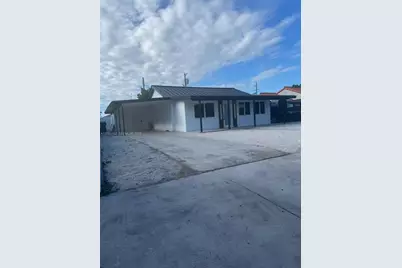 841 NE 4th Pl, Hialeah, FL 33010 - Photo 1