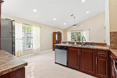 11637 NW 3rd Dr, Coral Springs, FL 33071 - Photo 11