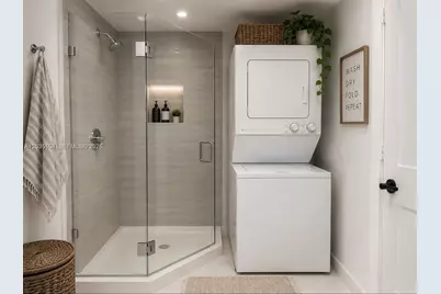 21205 Yacht Club Dr #204, Aventura, FL 33180 - Photo 5