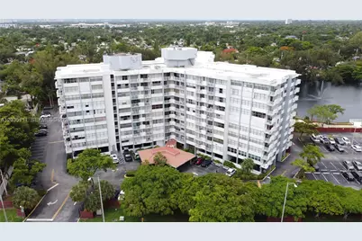 1300 NE Miami Gardens Dr #308E, Miami, FL 33179 - Photo 1
