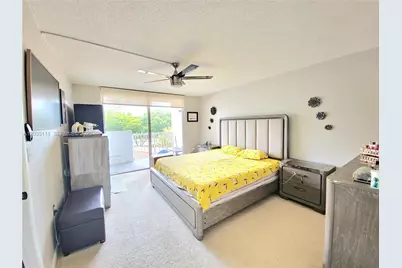 1300 NE Miami Gardens Dr #308E, Miami, FL 33179 - Photo 9