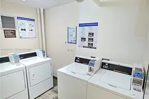 1300 NE Miami Gardens Dr, Miami, FL 33179 - Photo 15