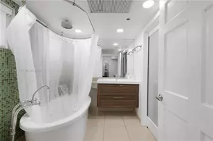 1024 Ocean Dr, Miami Beach, FL 33139 - Photo 7