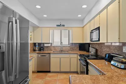 2447 SE 15th St, Pompano Beach, FL 33062 - Photo 11