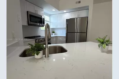 12840 Vista Isles Dr #627, Sunrise, FL 33325 - Photo 9