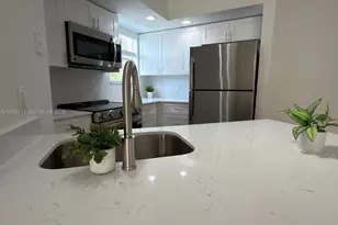12840 Vista Isles Dr, Sunrise, FL 33325 - Photo 9