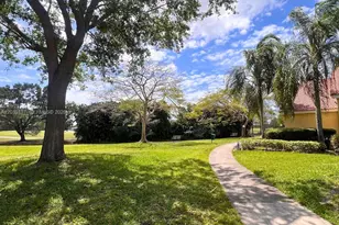 12840 Vista Isles Dr, Sunrise, FL 33325 - Photo 27