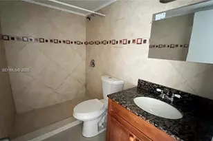 486 NW 165th St Rd, Miami, FL 33169 - Photo 9
