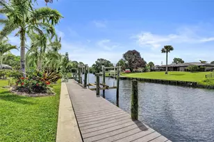 462 NE Cornwall, Port Saint Lucie, FL 34983 - Photo 13