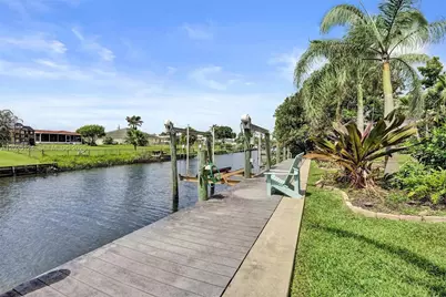 462 NE Cornwall, Port Saint Lucie, FL 34983 - Photo 11