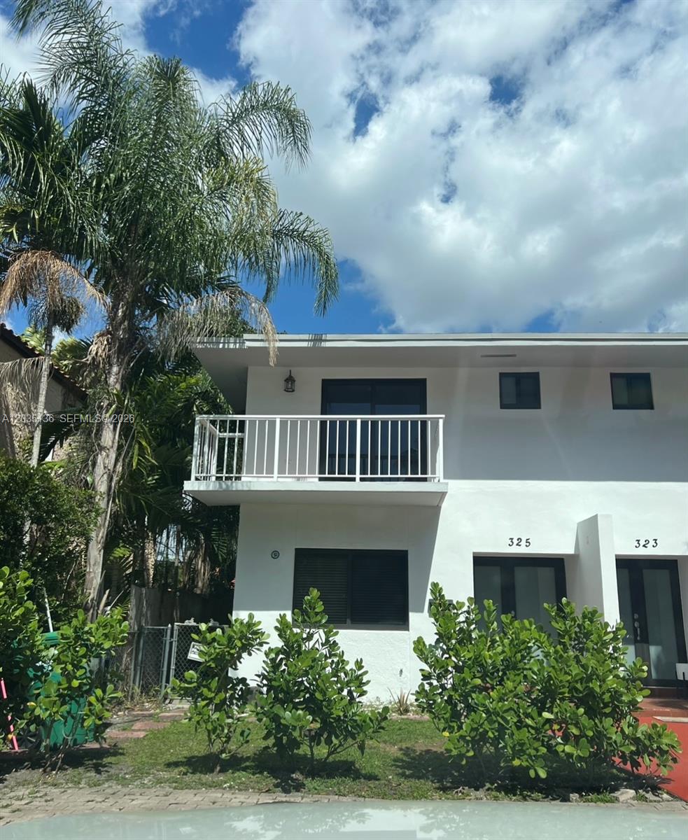 325 Menores Ave - 325 Menores Ave, Coral Gables, FL 33134 Luxury Property | Jose Angel Pina