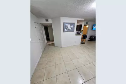3465 NW 44th St #103, Oakland Park, FL 33309 - Photo 9