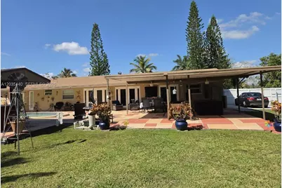 17405 SW 109th Ct, Miami, FL 33157 - Photo 23