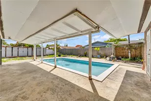 9982 SW 196th St, Cutler Bay, FL 33157 - Photo 25