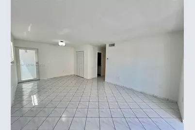 821 Euclid Ave #304, Miami Beach, FL 33139 - Photo 11