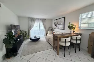 821 Euclid Ave, Miami Beach, FL 33139 - Photo 3