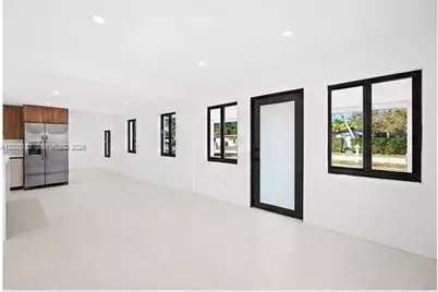 10000 SW 43rd St, Miami, FL 33165 - Photo 5