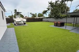 10000 SW 43rd St, Miami, FL 33165 - Photo 15