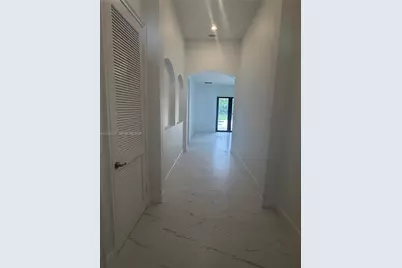 8711 NW 41st St, Cooper City, FL 33024 - Photo 3