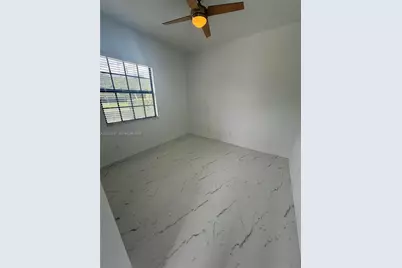 8711 NW 41st St, Cooper City, FL 33024 - Photo 15