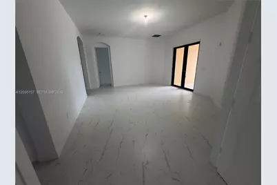 8711 NW 41st St, Cooper City, FL 33024 - Photo 5
