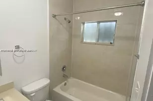 2271/2273 NW 66th St, Miami, FL 33147 - Photo 17