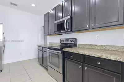 14776 SW 10th St #10501, Pembroke Pines, FL 33027 - Photo 9