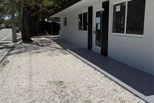 3220 Plaza St, Miami, FL 33133 - Photo 3