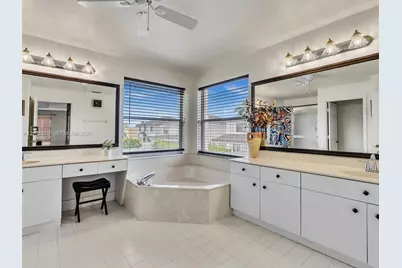 2654 SW 181st Ter, Miramar, FL 33029 - Photo 17