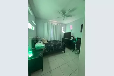 18201 SW 144th Ct, Miami, FL 33177 - Photo 15