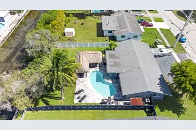 1000 W River Dr, Margate, FL 33063 - Photo 13
