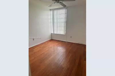 870 NW 87th Ave #302, Miami, FL 33172 - Photo 15