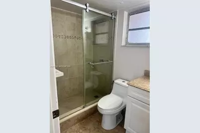 870 NW 87th Ave #302, Miami, FL 33172 - Photo 19