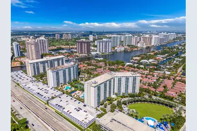 19370 Collins Ave #823, Sunny Isles Beach, FL 33160 - Photo 27
