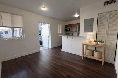 540 NW 7th St #49, Miami, FL 33136 - Photo 3