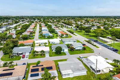 4705 NW 43rd Ave, Tamarac, FL 33319 - Photo 33