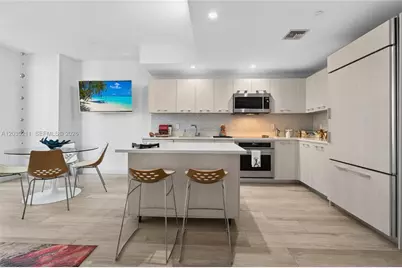 55 SW 9th St #3802, Miami, FL 33130 - Photo 7
