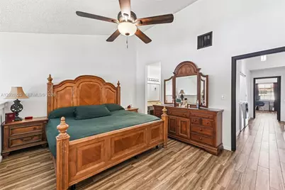 207 NW 45th Ave, Deerfield Beach, FL 33442 - Photo 25