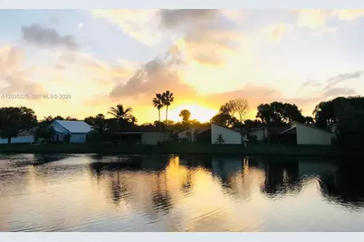 207 NW 45th Ave, Deerfield Beach, FL 33442 - Photo 43