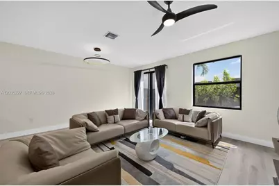 15841 NW 91st Ct, Miami Lakes, FL 33018 - Photo 17
