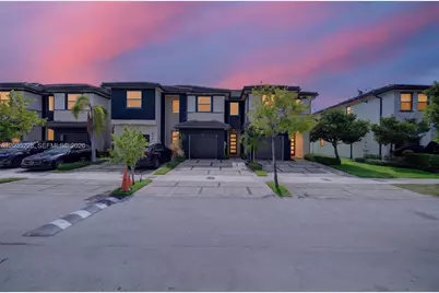 15841 NW 91st Ct, Miami Lakes, FL 33018 - Photo 13