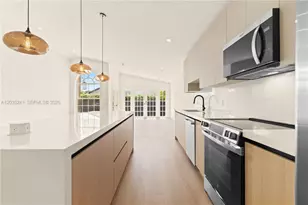 15153 NW 89th Pl, Miami Lakes, FL 33018 - Photo 17