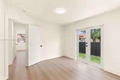 15153 NW 89th Pl, Miami Lakes, FL 33018 - Photo 27